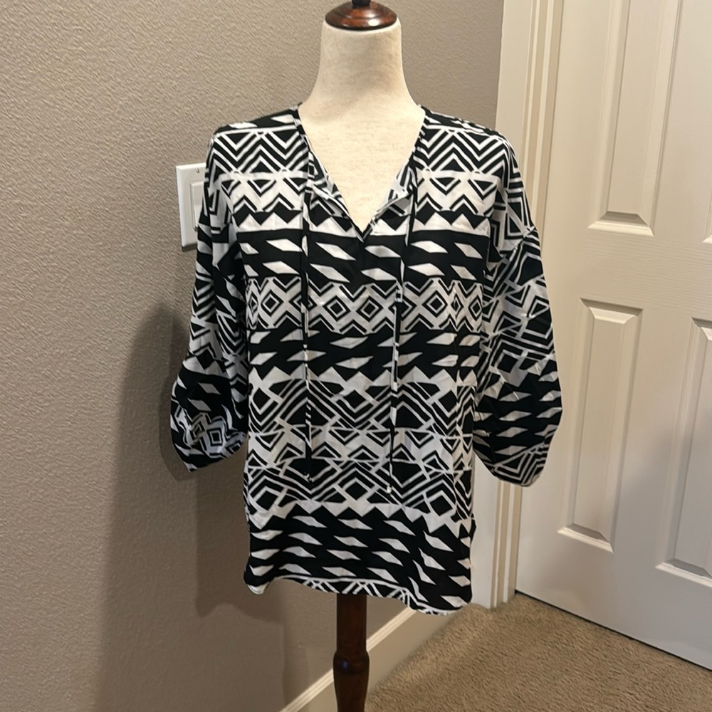 Women’s - pullover blouse - size medium